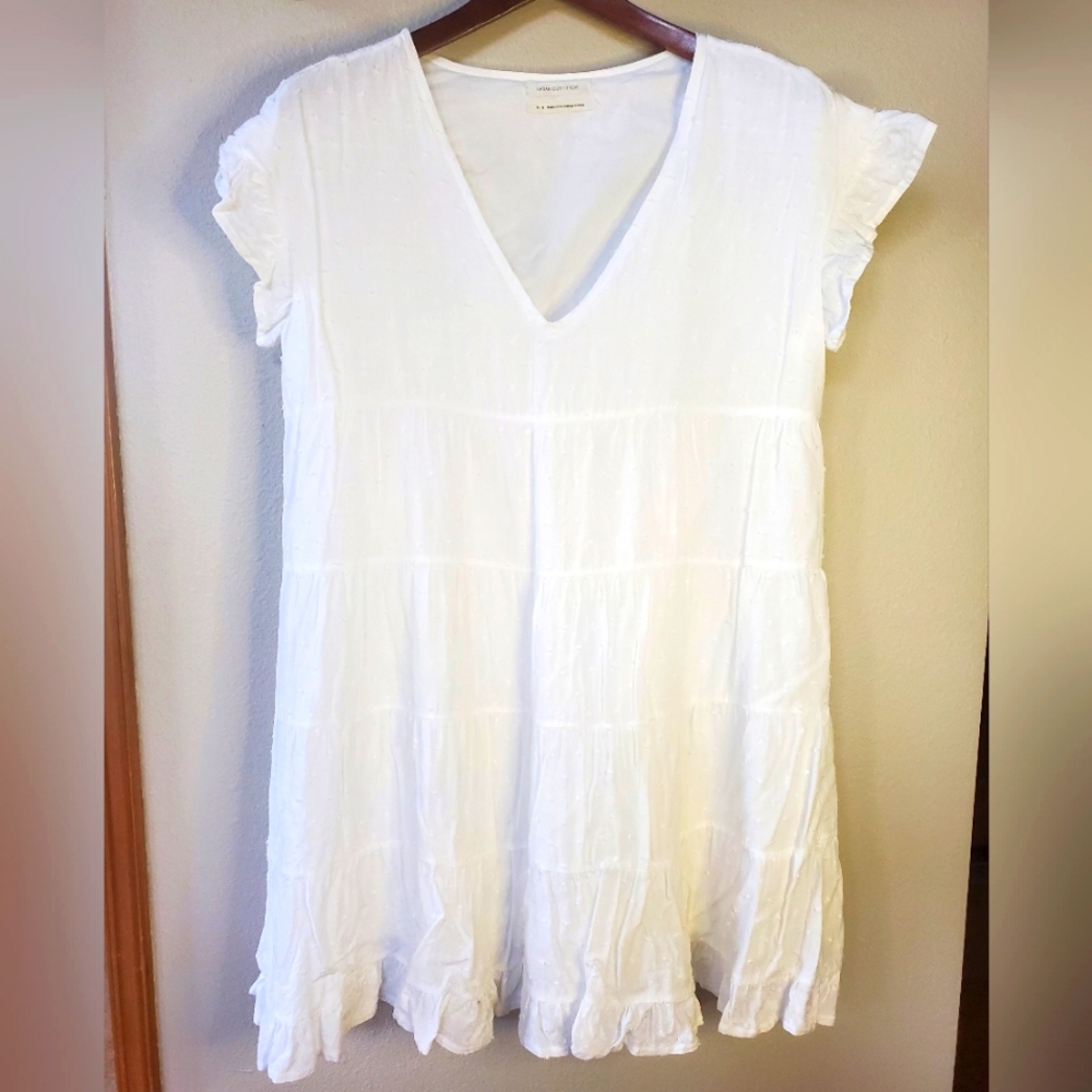 Urban Outfitters Tiered Flutter Sleeve Baby Doll Dress. White. Size M